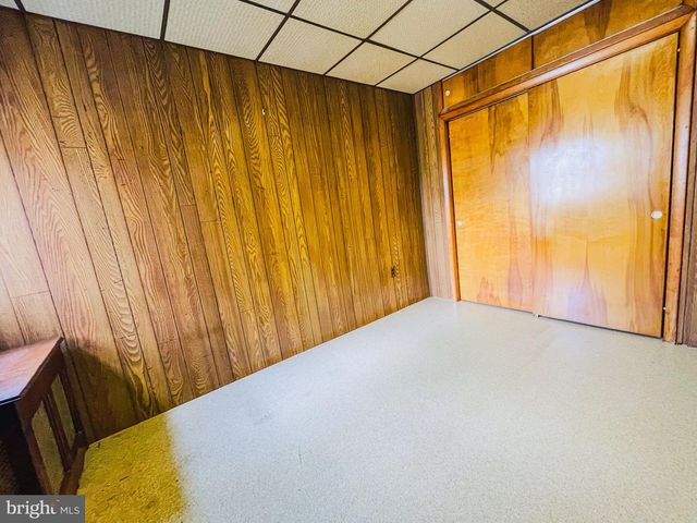 3234 E THOMPSON ST, Philadelphia, PA 19134