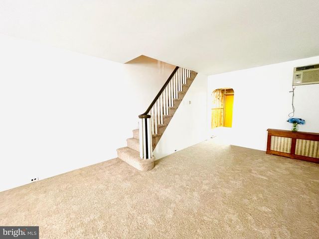3234 E THOMPSON ST, Philadelphia, PA 19134