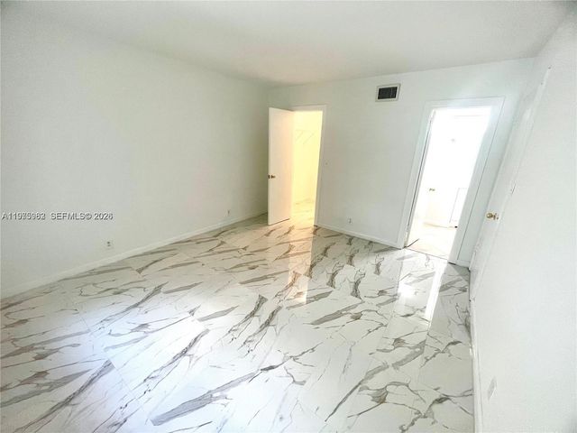 3115 Oakland Shores Dr E208, Oakland Park, FL 33309