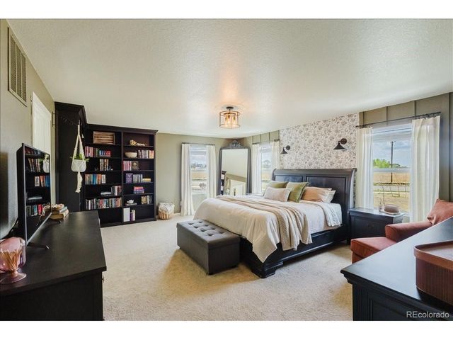 549 Twilight Ct, Fort Lupton, CO 80621