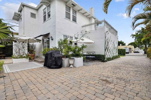 412 El Prado, West Palm Beach, FL 33405