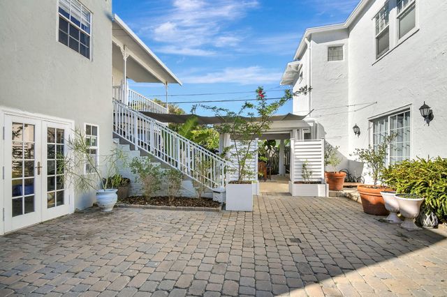 412 El Prado, West Palm Beach, FL 33405