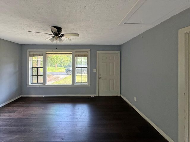 3051 W Crockett Street, Beaumont, TX 77701