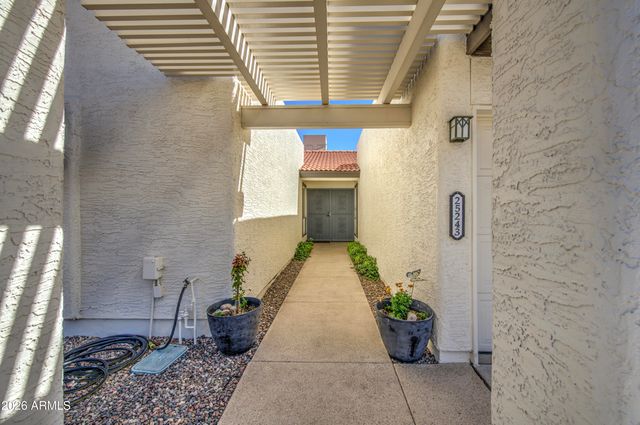 25243 S CLOVERLAND Drive, Sun Lakes, AZ 85248