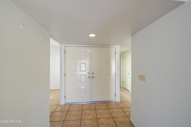 25243 S CLOVERLAND Drive, Sun Lakes, AZ 85248