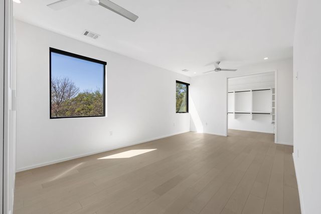 2411 Winsted LN 1, Austin, TX 78703