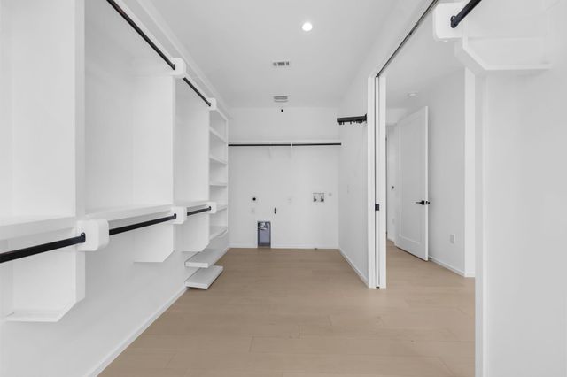 2411 Winsted LN 1, Austin, TX 78703