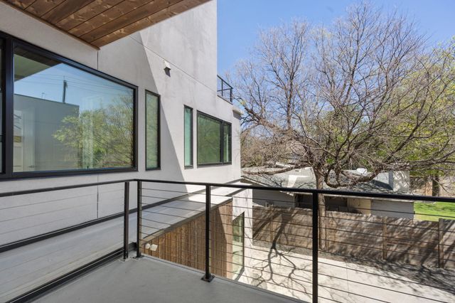 2411 Winsted LN 1, Austin, TX 78703