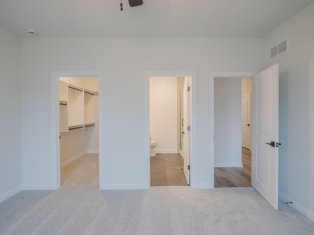 3004 Forestside Lane, Valparaiso, IN 46385