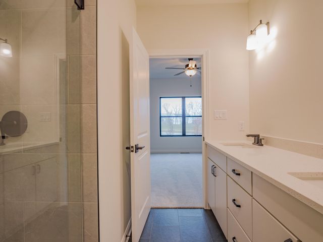 3004 Forestside Lane, Valparaiso, IN 46385