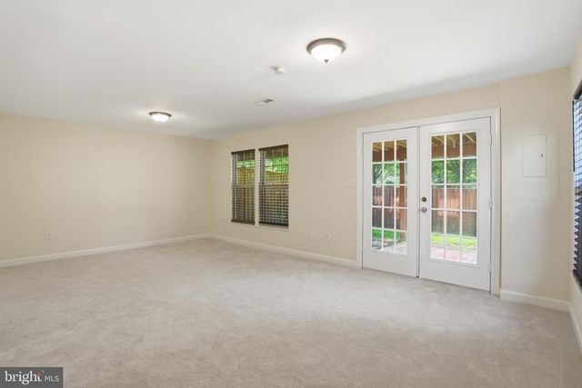 6312 CIDER BARREL CIR, Centreville, VA 20121