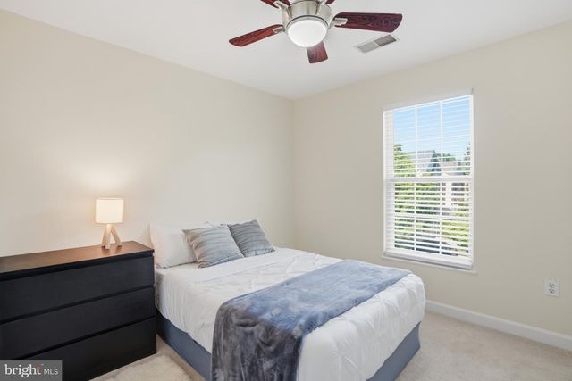 6312 CIDER BARREL CIR, Centreville, VA 20121