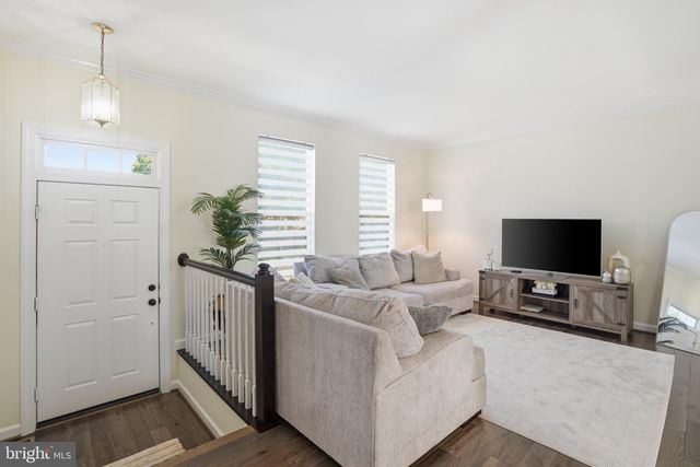 6312 CIDER BARREL CIR, Centreville, VA 20121