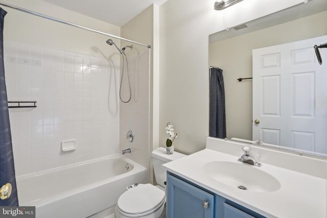 6312 CIDER BARREL CIR, Centreville, VA 20121