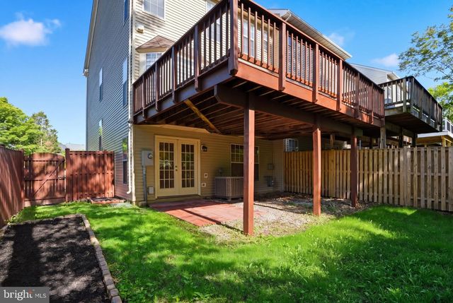 6312 CIDER BARREL CIR, Centreville, VA 20121