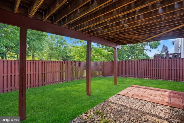 6312 CIDER BARREL CIR, Centreville, VA 20121