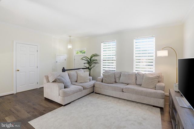 6312 CIDER BARREL CIR, Centreville, VA 20121