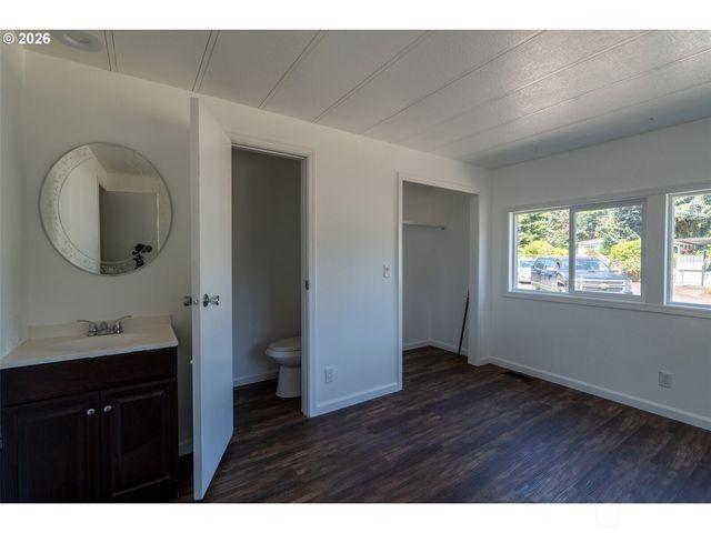 15619 NE Caples Road #128, Brush Prairie, WA 98606
