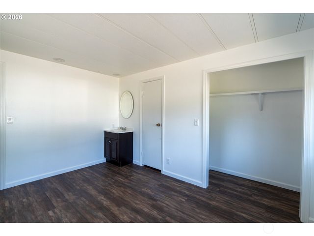 15619 NE Caples Road #128, Brush Prairie, WA 98606