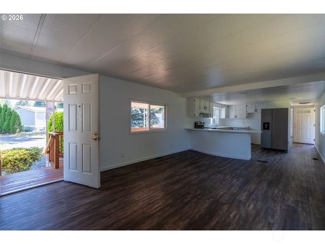 15619 NE Caples Road #128, Brush Prairie, WA 98606
