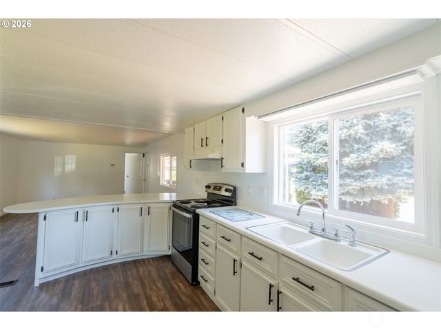 15619 NE Caples Road #128, Brush Prairie, WA 98606