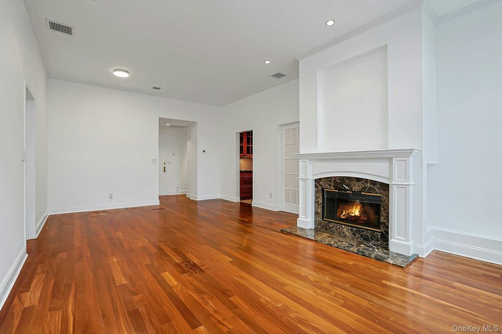 1250 North Avenue 202, New Rochelle, NY 10804 — photo 2