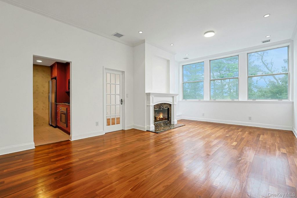 1250 North Avenue 202, New Rochelle, NY 10804 — photo 4