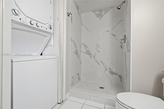 16252 Laurel Drive 201, Weston, FL 33326