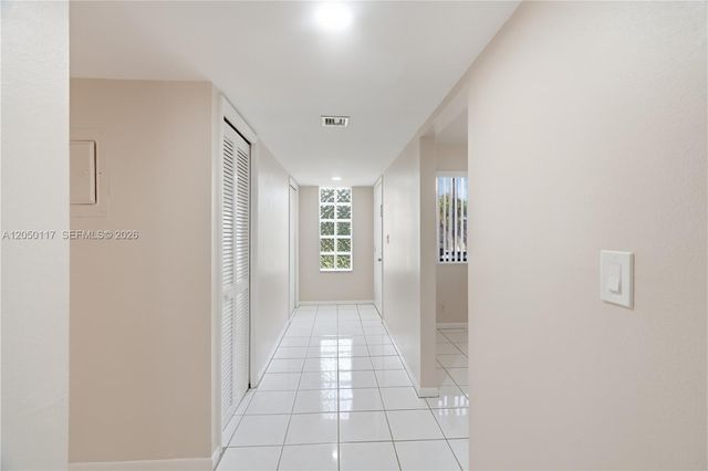 16252 Laurel Drive 201, Weston, FL 33326