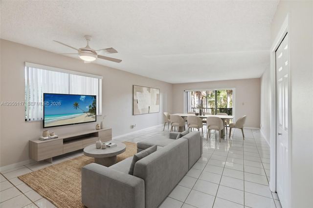16252 Laurel Drive 201, Weston, FL 33326
