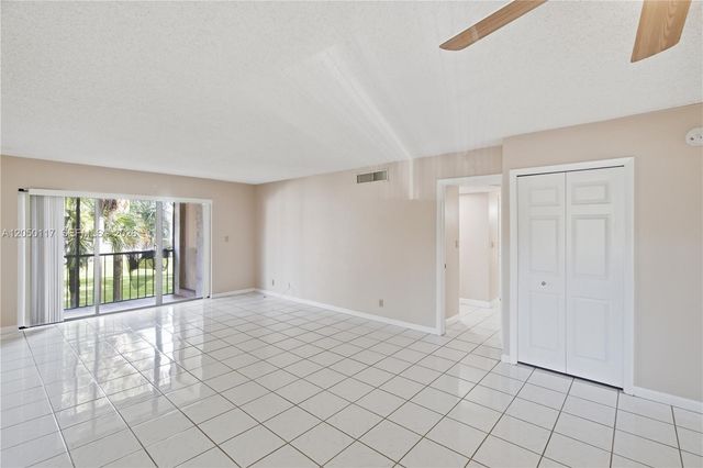 16252 Laurel Drive 201, Weston, FL 33326