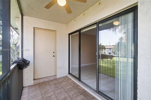 16252 Laurel Drive 201, Weston, FL 33326