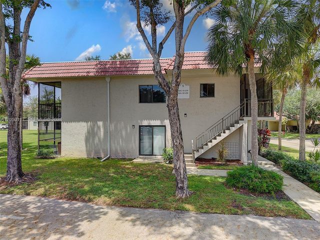 16252 Laurel Drive 201, Weston, FL 33326