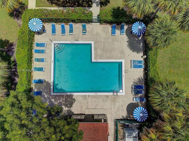16252 Laurel Drive 201, Weston, FL 33326