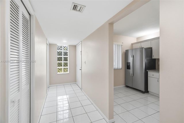 16252 Laurel Drive 201, Weston, FL 33326