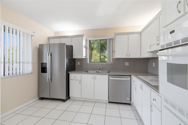 16252 Laurel Drive 201, Weston, FL 33326