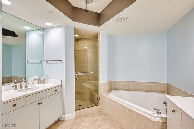 2090 W First ST 1810, Fort Myers, FL 33901