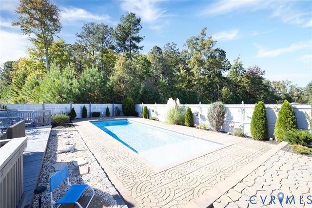 5436 Bison Ford Dr, North Chesterfield, VA 23234