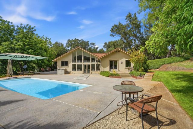 1730 Larelyn Ln, Shingle Springs, CA 95682