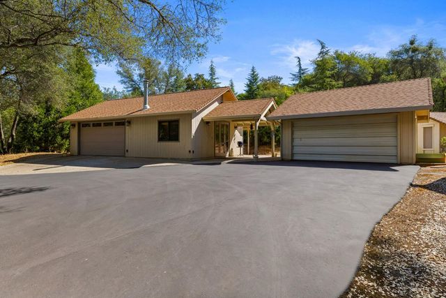 1730 Larelyn Ln, Shingle Springs, CA 95682