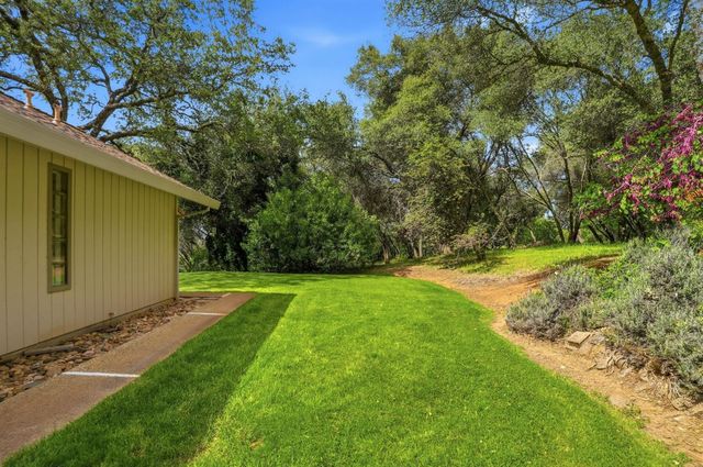 1730 Larelyn Ln, Shingle Springs, CA 95682