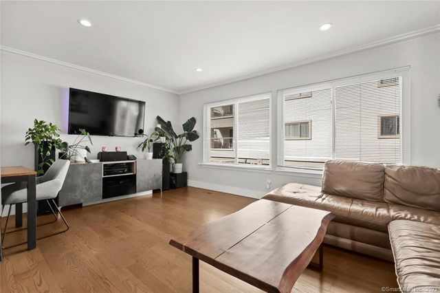 1611 Washington Boulevard APT 6, Stamford, CT 06902