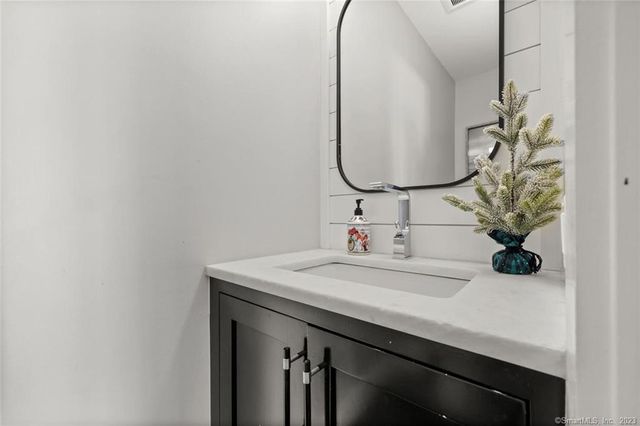 1611 Washington Boulevard APT 6, Stamford, CT 06902