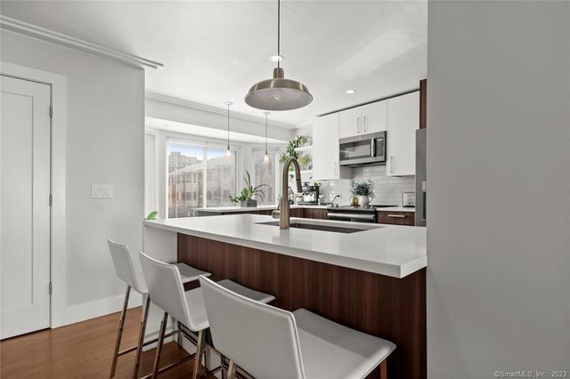 1611 Washington Boulevard APT 6, Stamford, CT 06902