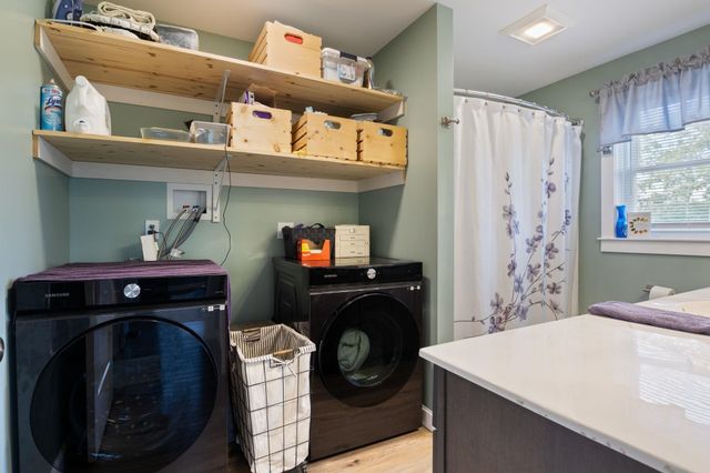 86 Long Shores Drive, Barrington, NH 03825