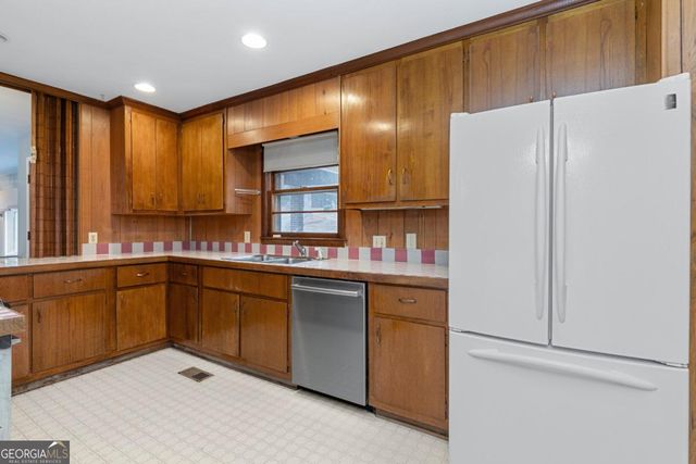 571 Greenvalley Drive, Winder, GA 30680