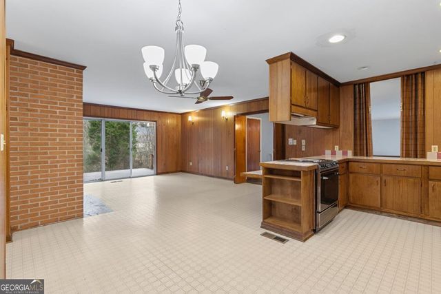 571 Greenvalley Drive, Winder, GA 30680