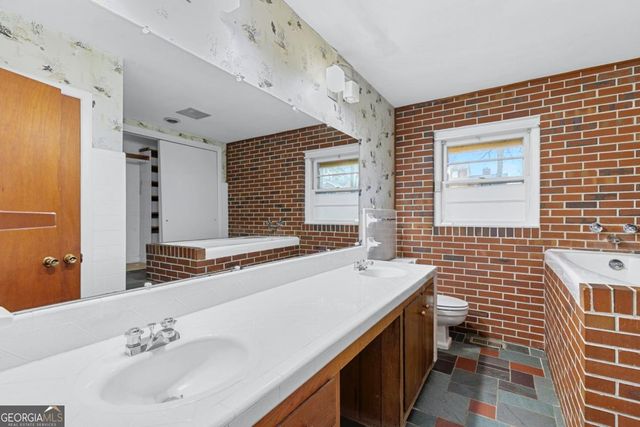 571 Greenvalley Drive, Winder, GA 30680