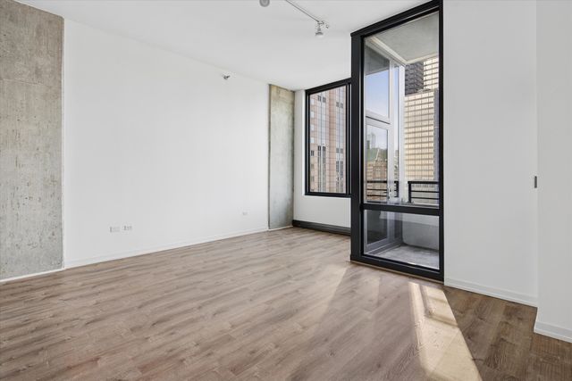 235 W Van Buren Street 4613, Chicago, IL 60607