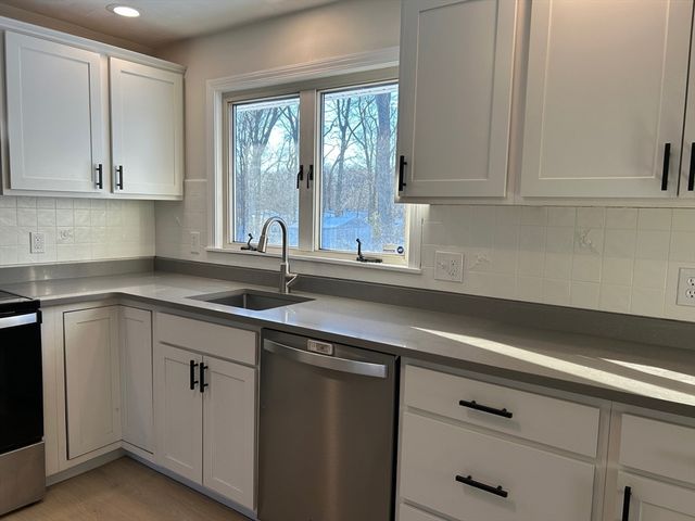 244 Hovenden Ave, Brockton, MA 02302